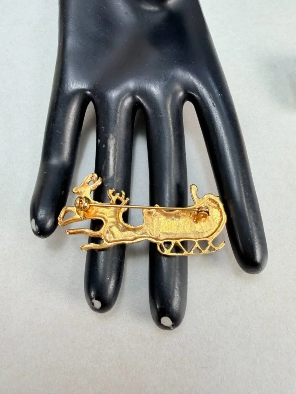Vintage Santa Claus Sleigh Reindeer Brooch Gold Tone Enamel Christmas Pin
